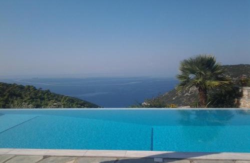 Skopelos Villa | Elies Houses