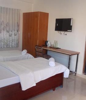 Kadi Hotel | Elis Homestayz