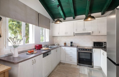 Parelia Villa | Elissavet - Three Bedroom Villa, Sleeps 6