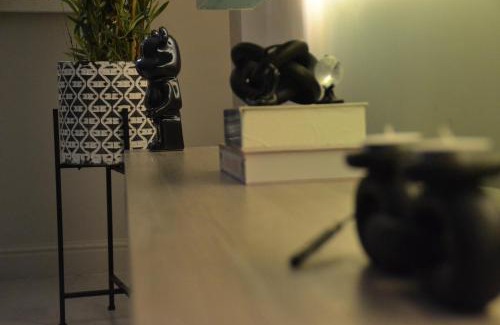 Al-Rawdah Apartment | Elite Haven 203