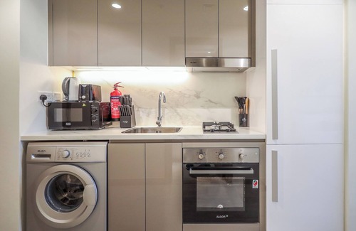 Nad Al Sheba Apartment | Elite LUX Holiday Homes - Contemporary Comfort – Studio in Azizi Riviera