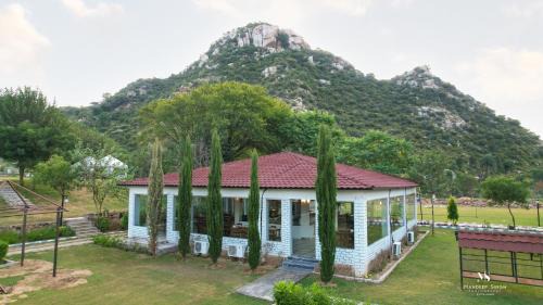 Viratnagar Resort | Elite Valley Grassfield Resort
