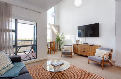 Perth Central Business District Apartment | Eliza's Lookout