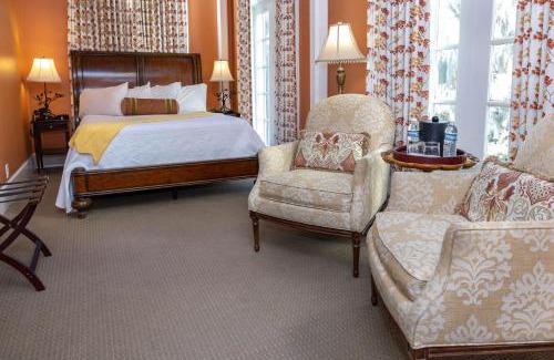 Historic Downtown Savannah Bed & Breakfast | Eliza Thompson House, Historic Inns of Savannah Collection