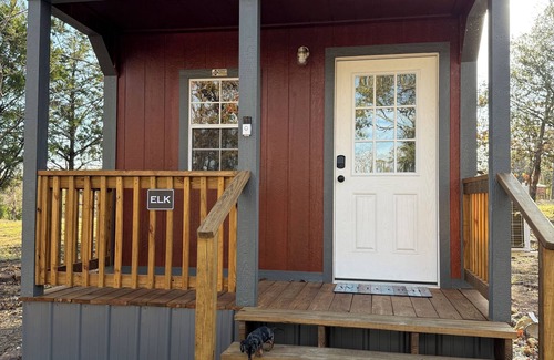 Henryetta Cabin | Elk Camping Cottage at Coble Highland Ranch
