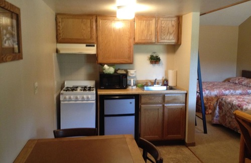 Piedmont Cabin | Elk Creek Resort