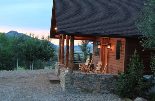 Emigrant House | Elk Run Ranch…Come enjoy the breath taking views of Paradise Valley & YNP