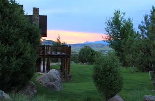 Emigrant House | Elk Run Ranch…Come enjoy the breath taking views of Paradise Valley & YNP