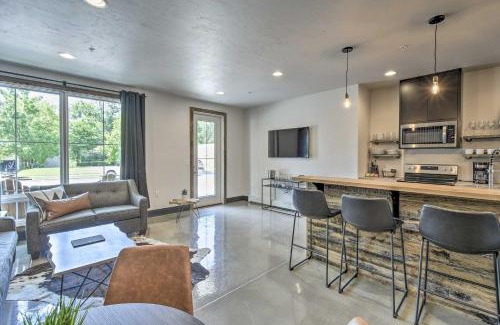 Elkhart Lake House | Elkhart Lake Townhome - 3 Mi to Road America!
