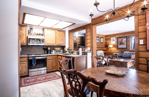 Elkhorn Village Condo | Elkhorn Bluff Condo with Community & Resort Amenities