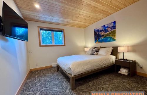 Banff Cabin | Elkhorn Lodge Vacation Rentals