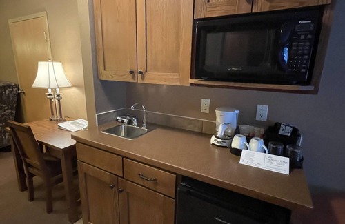 Elkwater Resort | Elkwater Lake Lodge