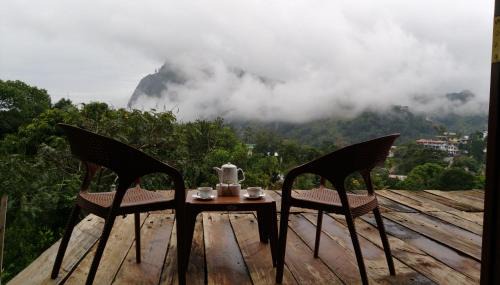 Ambagollapathana Hotel | Ella Rawana Den Hotel