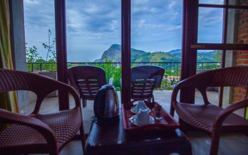Ambagollapathana Hotel | Ella Rawana Den Hotel