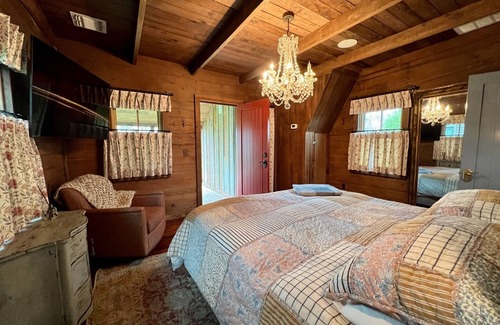 Columbus Other | ELLINGER COUNTRY FARMHOUSE