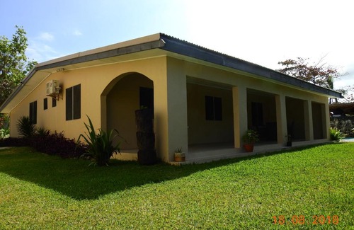 Port Vila House | Elluk East 5 Bedroom House