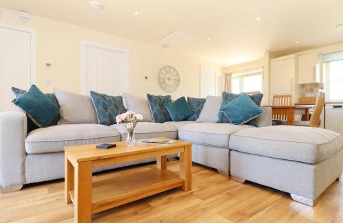 Grampound House | Elm Cottage