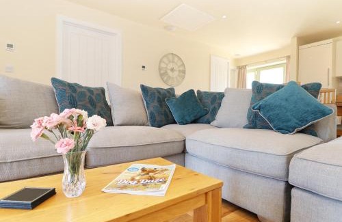 Grampound House | Elm Cottage
