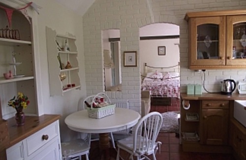 Chichester Cottage | Elm Cottage, Goodwood