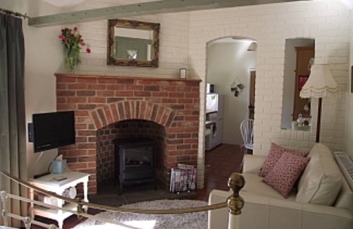 Chichester Cottage | Elm Cottage, Goodwood