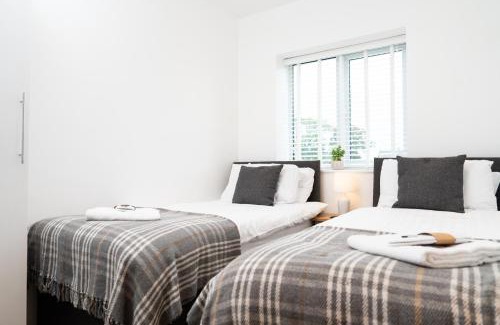 Radbourne House | Elm Lodge