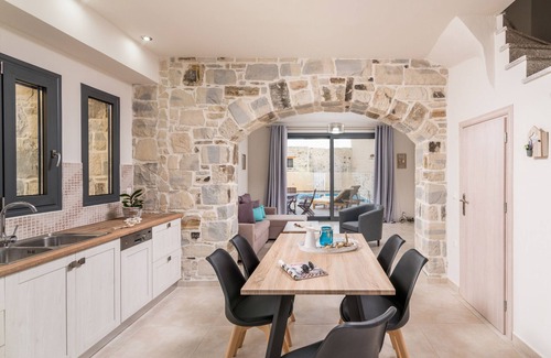 Kokinos Pirgos Villa | ELMARA Luxury Villa 2 - Next to the Beach