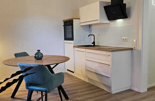 Heidenheim an der Brenz Apartment | ELODIA LUXURY Apartment, WiFi, terrace, kitchen, towels