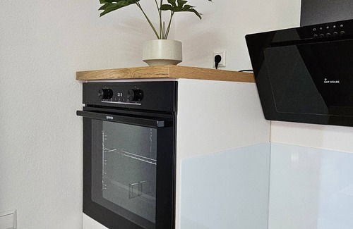 Heidenheim an der Brenz Apartment | ELODIA LUXURY Apartment, WiFi, terrace, kitchen, towels