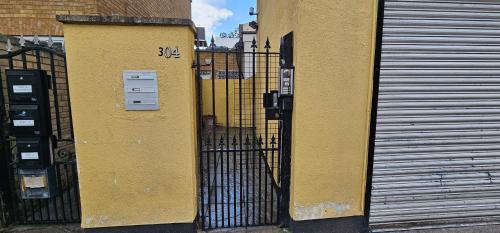 Walworth House | Elohim Double Room