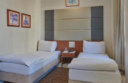 Fort Hotel | Elphinstone Hotel