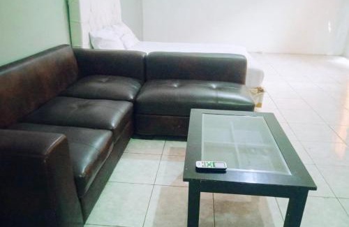 Kalimalang Hotel | Elza House near Kalimalang RedPartner