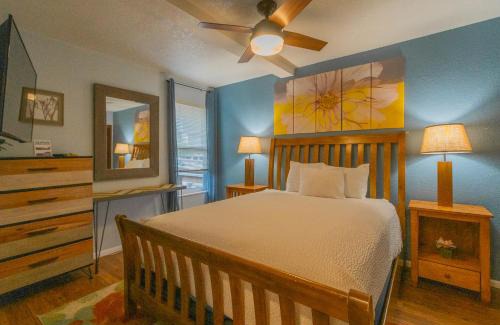 Historic Bayfront Resort | Embarcadero Resort