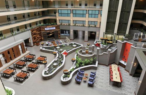 Downey Hotel | Embassy Suites by Hilton Los Angeles Downey