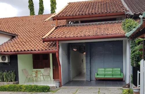 Catur Tunggal House | Embe Pitoe Syariah Gejayan Mitra RedDoorz