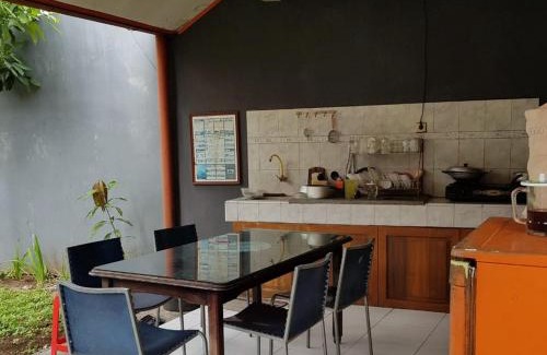 Catur Tunggal House | Embe Pitoe Syariah Gejayan Mitra RedDoorz