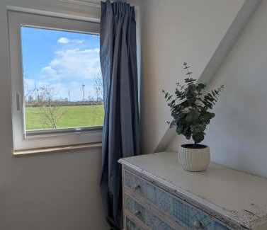 Wolthusen Apartment | Emden - Ferienwohnung mit Kanal-Blick