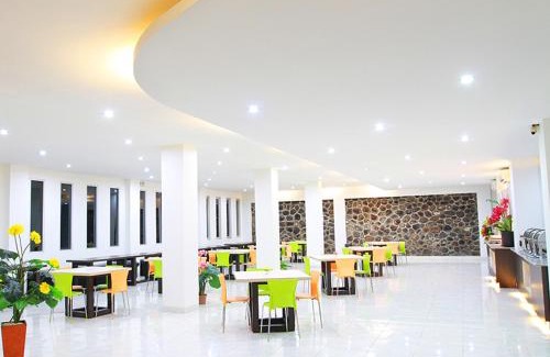 Ternate Hotel | Emerald Hotel