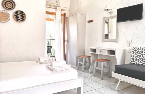 Elounda House | Emilia Apartments