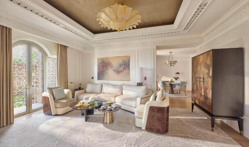 Abu Dhabi Resort | Emirates Palace Mandarin Oriental, Abu Dhabi