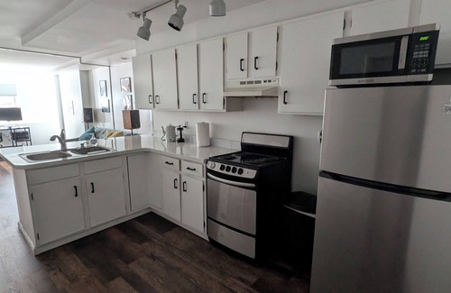 Albany Apartment | Empire Plaza Apartment