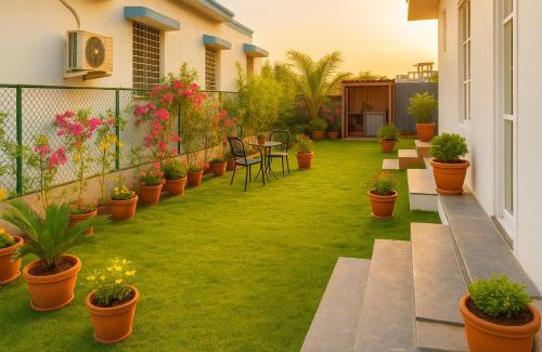 Malavli Villa | EMPYREAN STAY II 6BHK II FLAGSHIP VILLA II AC II PVT POOL ll LAWN ll TERRACE