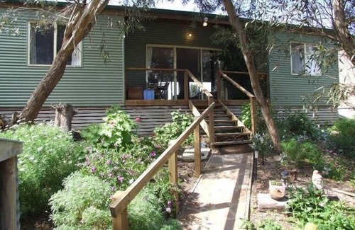 Emu Bay House | Emu Bay Stay - beach house in the dunes