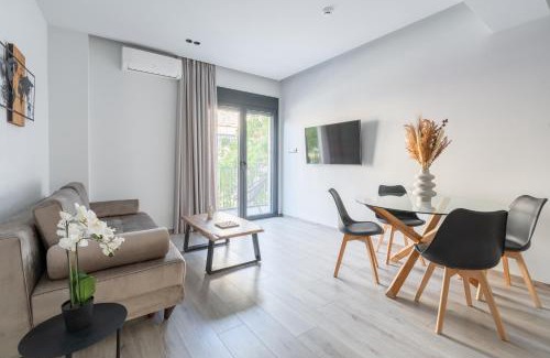 Kinosargous Apartment | EN Suites Stylish & Comfort Stay near Acropolis