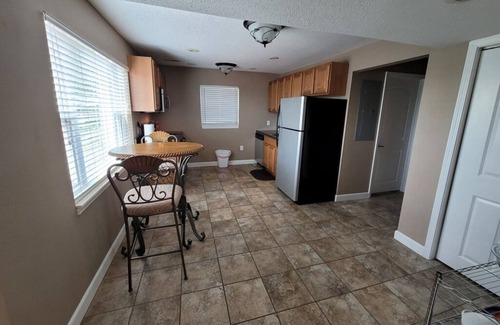 Cape Girardeau Apartment | EN11: Downtown Penthouse with roof deck! AMAZING VIEW! - 5 mins away downtown