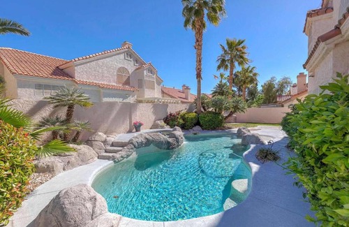 Desert Shores House | Enchanted room