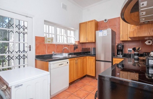 Rosebank House | Enchanting Abode in Rosebank