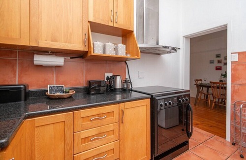 Rosebank House | Enchanting Abode in Rosebank