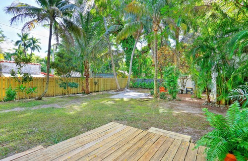 Southwest Coconut Grove Apartment | Enchanting Coconut Grove apartment