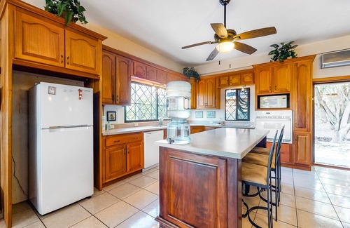 Santa Elena House | Enchanting home with pool, volleyball, mountain/city views & AC