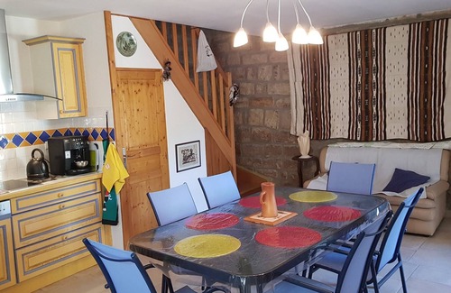 Les Assions Cottage | Enclosed and spacious gîte, air-conditioned rooms, SPA, Closed garage, Beaches 5km max.
